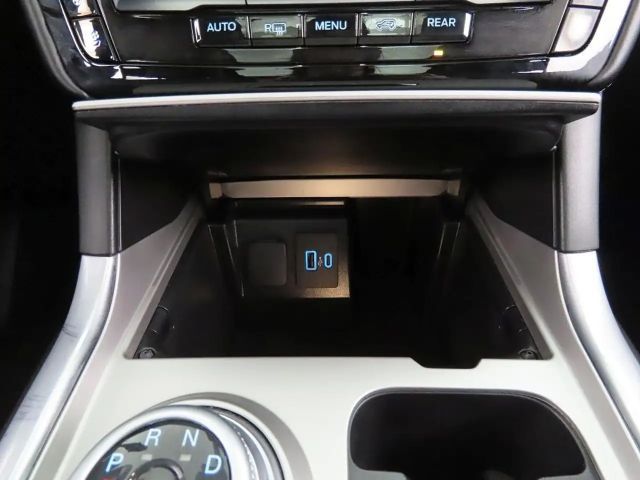 Ford Explorer Platinum