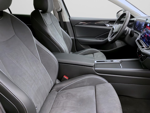 Volkswagen Passat 1.5 eTSI Business DSG