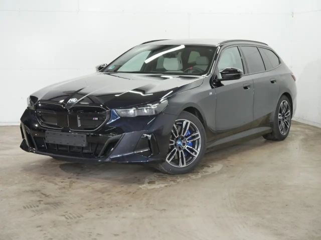BMW i5 M60 Touring xDrive
