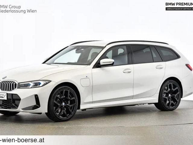 BMW 330 330e xDrive