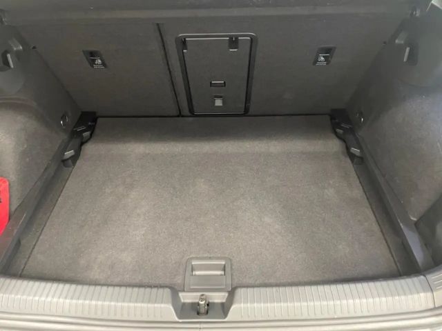 Volkswagen Golf 1.5 TSI Business Life Plus