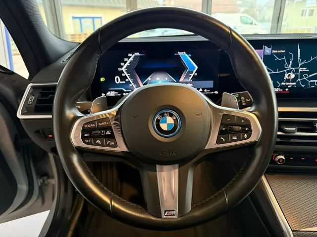 BMW 330 330e M-Sport Touring xDrive