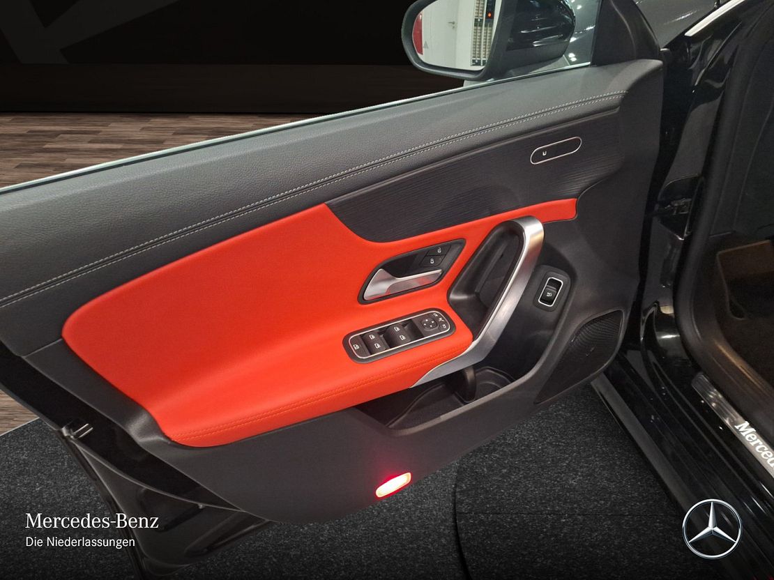 Mercedes-Benz CLA 200 AMG Line Shooting Brake