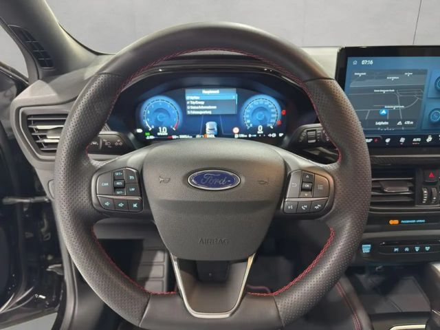 Ford Focus ST Line Wagon