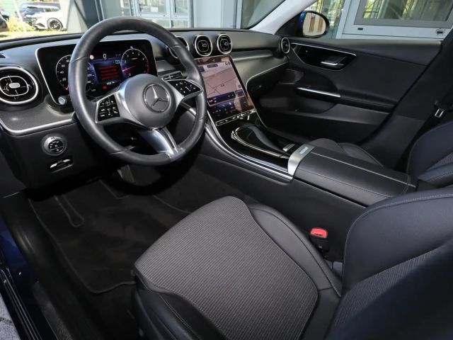 Mercedes-Benz C 180 Sedan