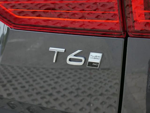 Volvo XC60 AWD Dark Plus T6