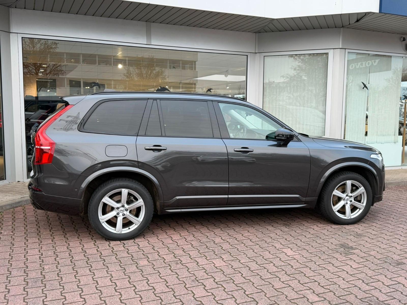 Volvo XC90 AWD Dark Plus Recharge T8