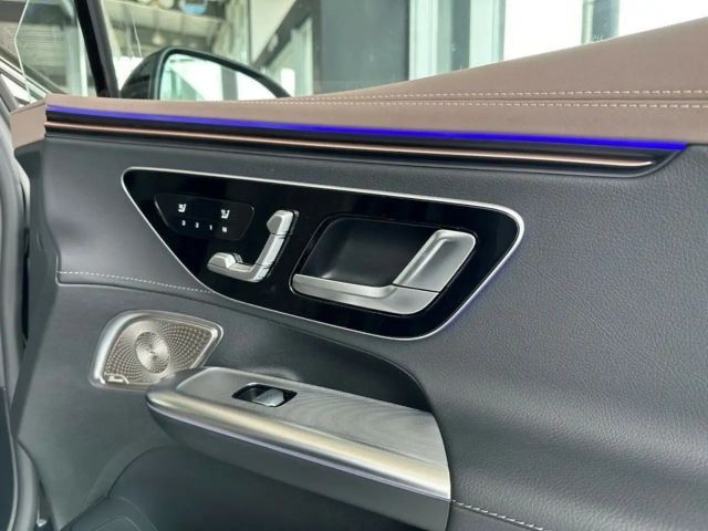 Mercedes-Benz EQE 350 AMG Line Sedan