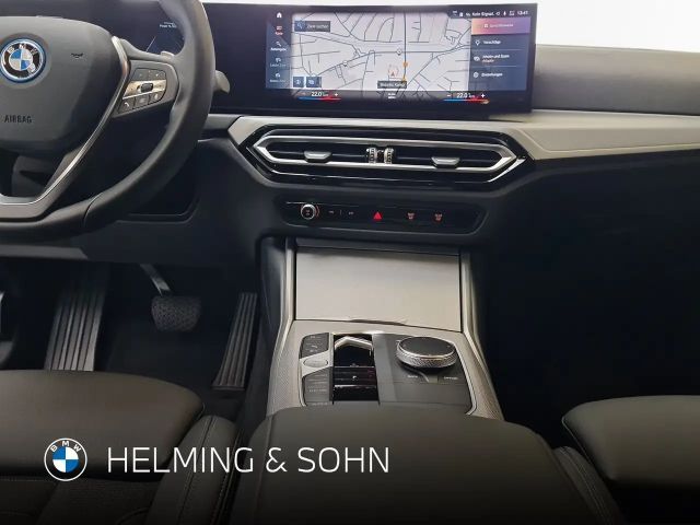 BMW 330 330e Touring