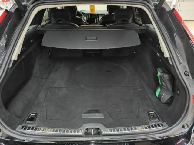 Volvo V90 Cross Country AWD Plus