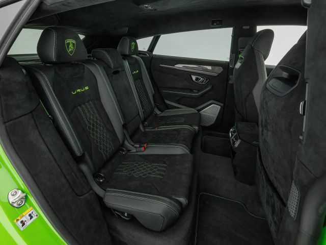 Lamborghini Urus Performante