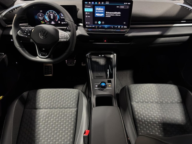 Volkswagen T-Roc 1.5 eTSI DSG R-Line