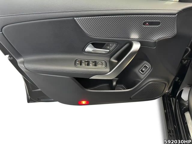 Mercedes-Benz CLA 200 Progressive