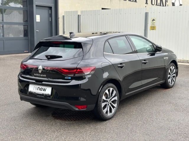 Renault Megane Hybrid Techno
