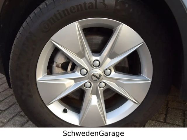 Volvo XC40 B4 STHZG/360°/AHK