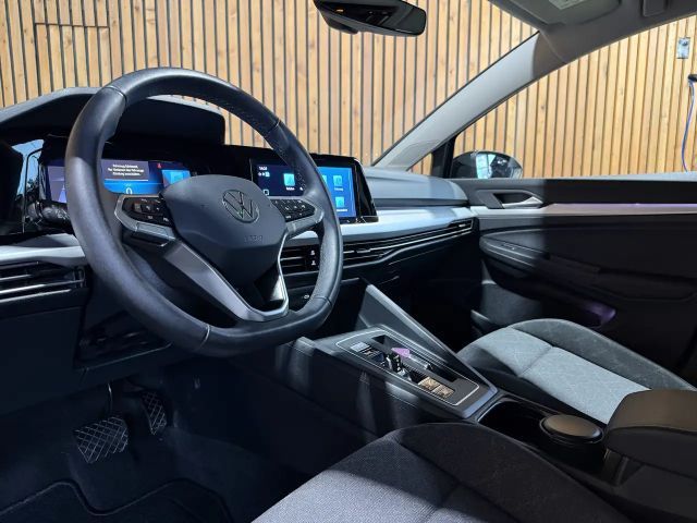 Volkswagen Golf DSG Life Variant