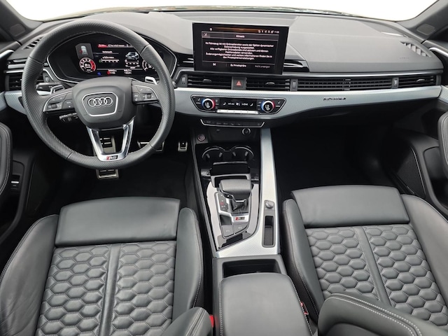 Audi RS4 Avant Quattro