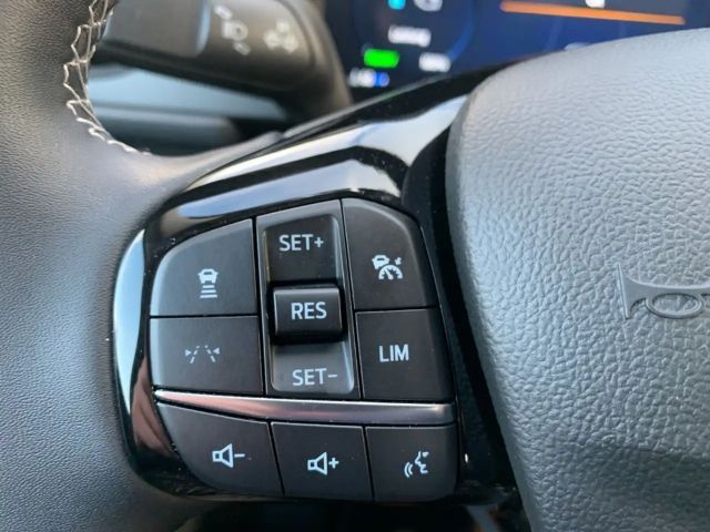 Ford Kuga Active Hybrid X