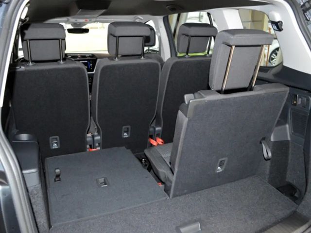 Volkswagen Touran DSG R-Line