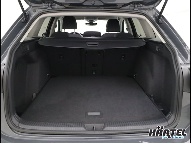 Volkswagen Golf 2.0 TDI DSG Style Variant