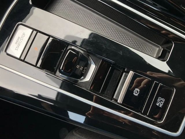 Volkswagen Golf 2.0 TSI DSG Style