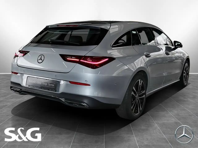Mercedes-Benz CLA 180 TOTWINKEL+DISTRONIC+360°