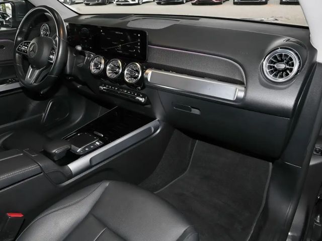 Mercedes-Benz EQB 300 4MATIC