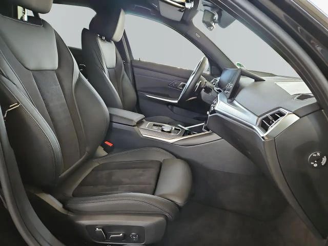 BMW 330 330d M-Sport Touring xDrive