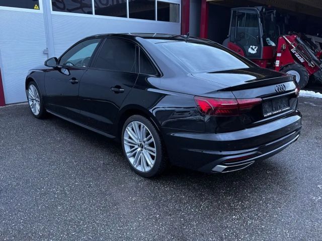 Audi A4 35 TFSI S-Tronic Sedan