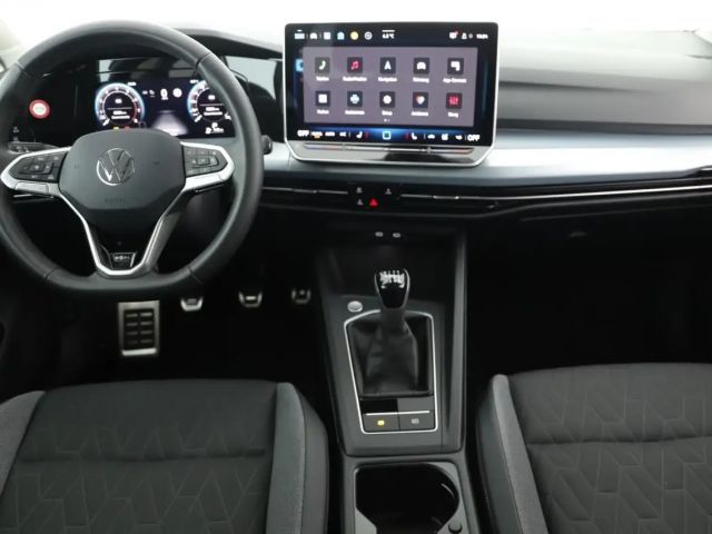 Volkswagen Golf 1.5 TSI Golf VIII IQ.Drive