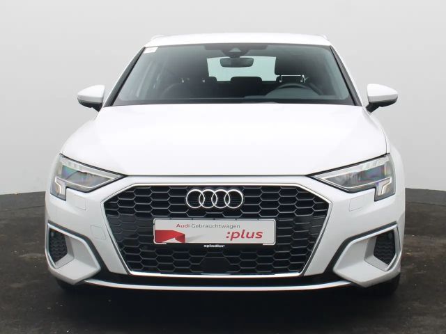 Audi A3 30 TDI Sedan