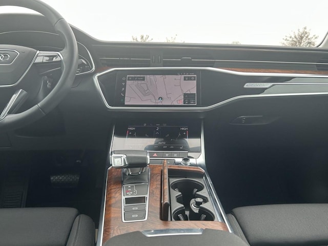 Audi A6 45 TFSI Quattro S-Tronic Sedan Sport