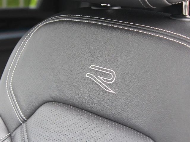 Volkswagen Touareg 4Motion R-Line