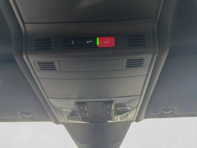 Volkswagen Tiguan 2.0 TSI 4Motion R-Line Style