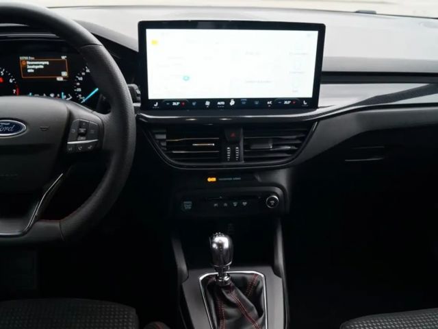 Ford Focus ST Line Wagon