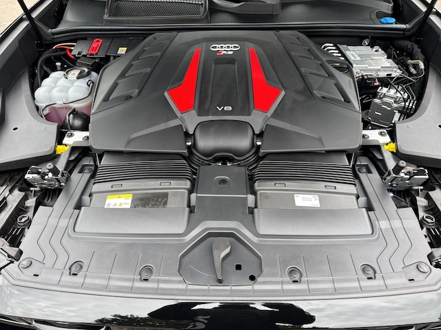 Audi RS Q8 Performance Quattro