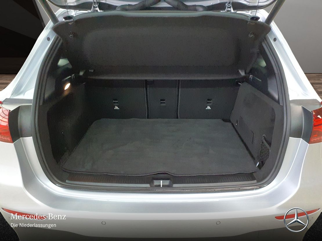 Mercedes-Benz B 180 Sedan