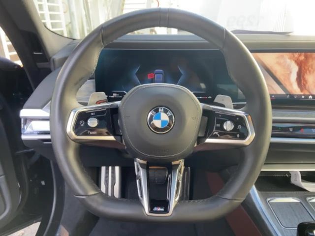 BMW 740 740d M-Sport Sedan xDrive