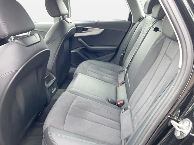 Audi A4 35 TFSI Avant S-Tronic