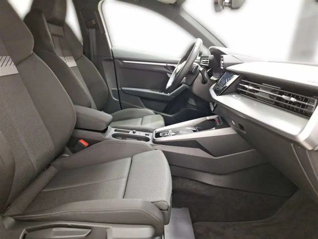 Audi A3 1.5 TFSI S-Line S-Tronic Sedan