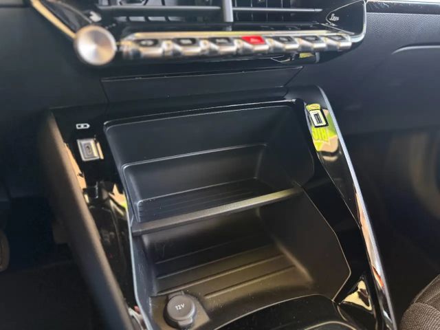 Peugeot E-2008 Active Pack