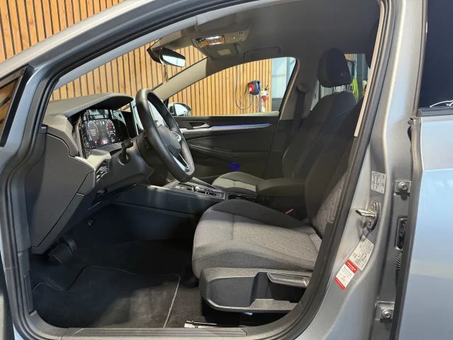 Volkswagen Golf DSG Variant