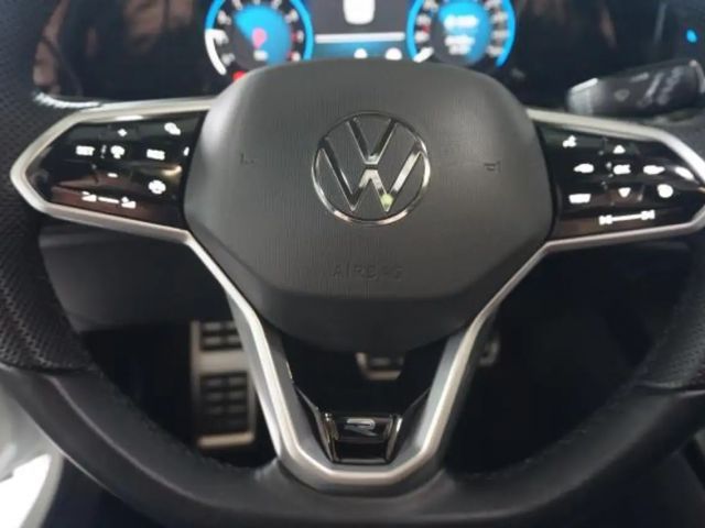 Volkswagen Golf DSG R-Line