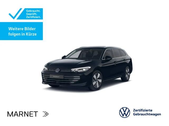 Volkswagen Passat 1.5 eTSI Business DSG Variant