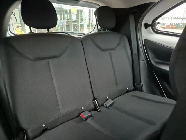 Toyota Aygo X Hatchback Play