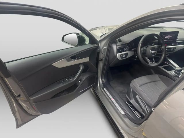 Audi A4 45 TFSI Quattro S-Line