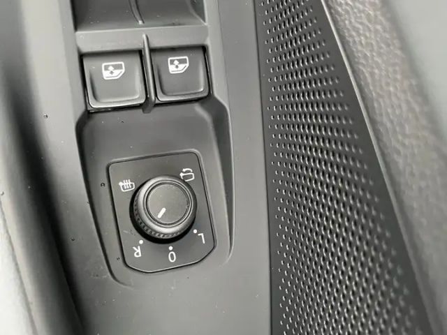 Volkswagen Passat 1.5 eTSI Business DSG Variant