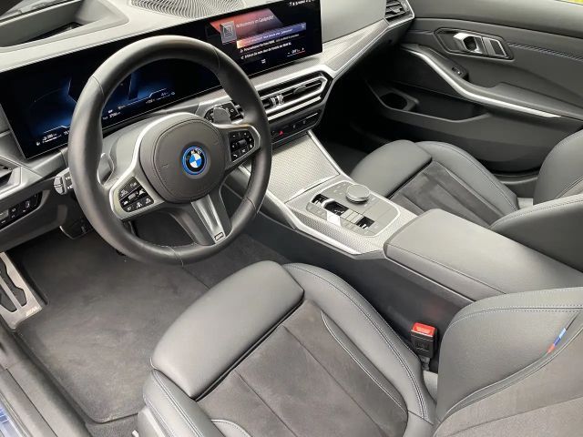 BMW 330 330e M-Sport