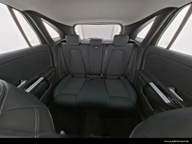 Mercedes-Benz GLA 200 Progressive