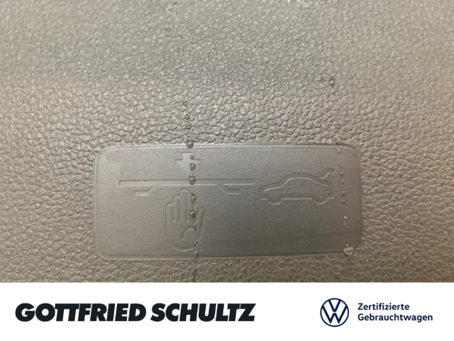 Volkswagen T-Roc T-Roc GOAL TSI SITZHEIZUNG EINPARKHILFE NAVI LED
